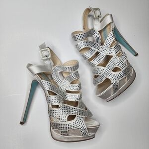 Blue by Betsey Johnson SB White Rhinestone Stiletto 8